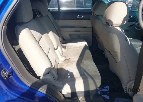 2013 Ford Explorer z USA, uszkodzony, nr VIN 1FM5K7B88DGC44550